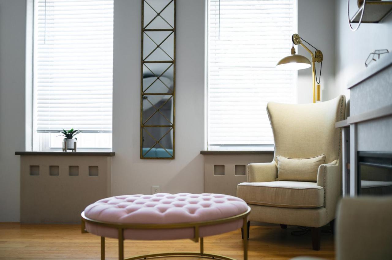 115 N Main Huge 2 Bedroom Unit On Main Street Saint Charles 외부 사진