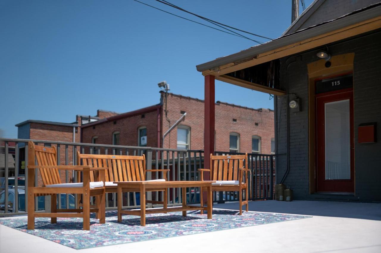 115 N Main Huge 2 Bedroom Unit On Main Street Saint Charles 외부 사진